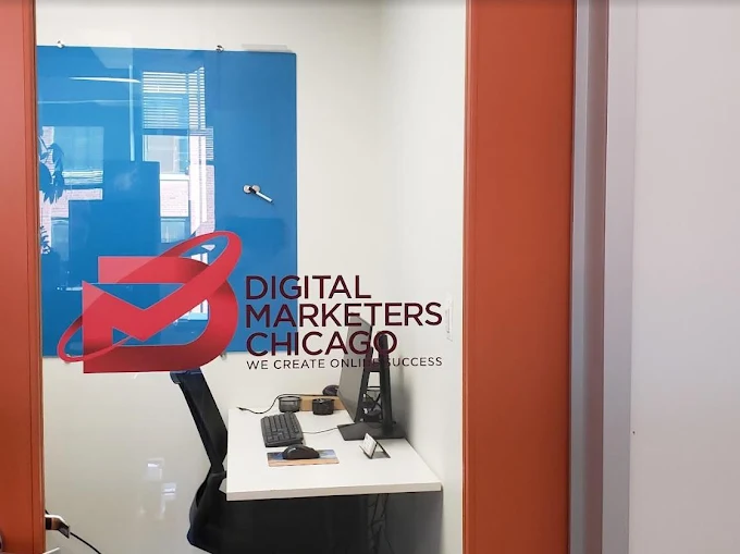 Digital Marketers Chicago AI SEO Photo 2